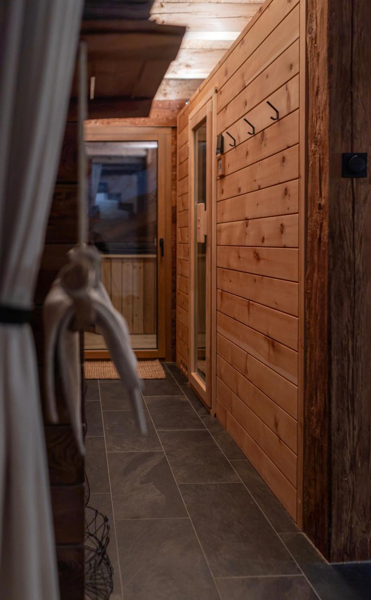Adler Saas-Fee